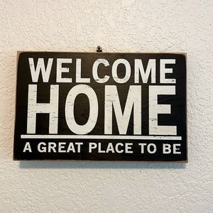 🏠 welcome home letter sign